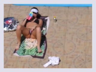 Flagra safada masturbando Piscina Flagged Girl masturbate on the pool - latina, brazilian, masturbation