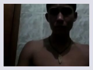 Saul Araujo se pajea en el bano - webcam, paja, venezuela