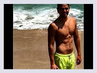 Hombres Suculentos Masturbandose En La Playa En Verano 2018 01 - gay, verano, summer 2018
