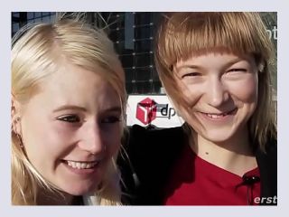 Auf einer Fahrt mit dem Ersties Zug video 587 - blonde, lesbians, amateur