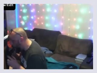 Bi curious dad popped over saw livecam and joined in for wank and bj - cum, sucking, interracial