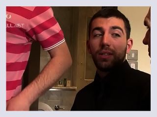 Servicio a la habitacion camarero lindo es atado y manoseado Full in httpsfclclukas1 - ass, bdsm, gay