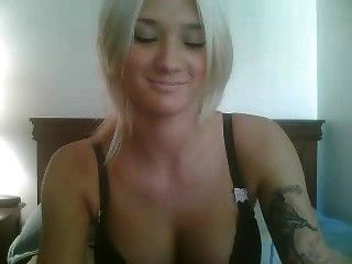 Cute blonde on webcam2