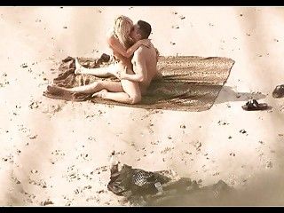 Voyeur on public beach  Hot young couple sex2