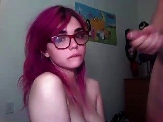 Pretty Nerd Camgirl Working with Her Mouth