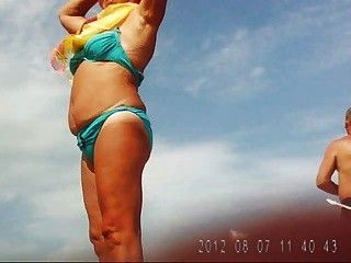 Russian mature on the beach Amateur HH cam