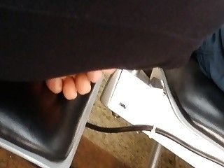 Candid tatoo feet and soles airport