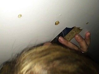 Amateur gf loves her second glory hole