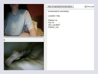 Hot girl masturbating and flashing her hairy pussy on chat