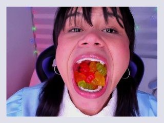 Lila Jordan swallows a lot gummy bears