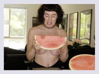 Porn Stars Eating Olive Glass Wants Watermelon