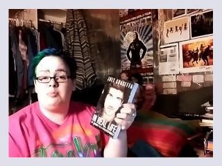 The Book Bitch    I Hate Myselfie Review Mirror
