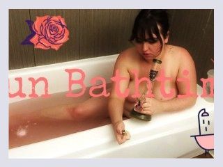 Fun hangout in bathtub