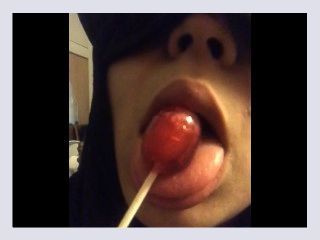 Latina Lip Lollipop Action