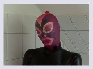 Rubber Slave Teen Girl Breathplay Games With Latex Condom Mask On Face