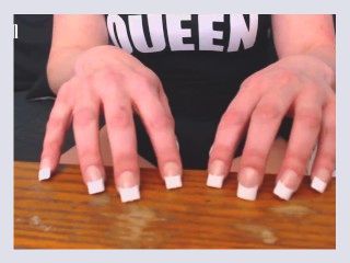 French Tip  Nail Tapping