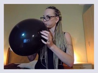 Back ballon blow to pop