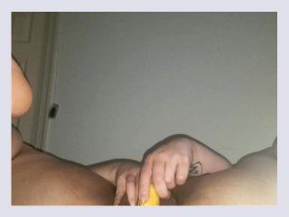 Mixed bbw fucks herself with fruit until she squirts