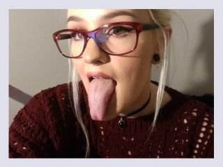 Thank you to all my long tongue lovers