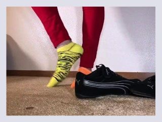 Puma Soleil sneakers w neon socks d13