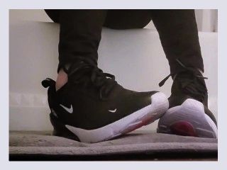 Nike 270 Shoe Play