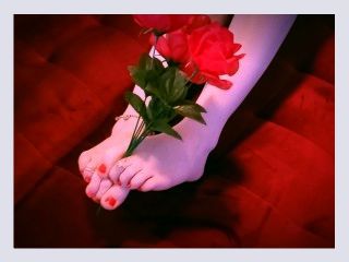 TICKLING THE QUEEN OF HEARTS   Ticklish Victoria Valentines Day Soles Up