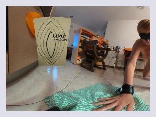 Slave girl mops floor 360 VR
