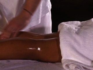 Massaging black babe Leilani Leeane