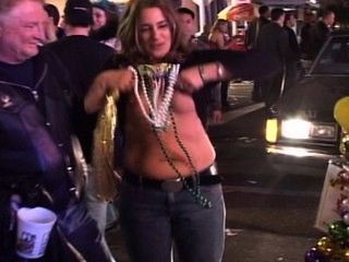 Bourbon street boobies